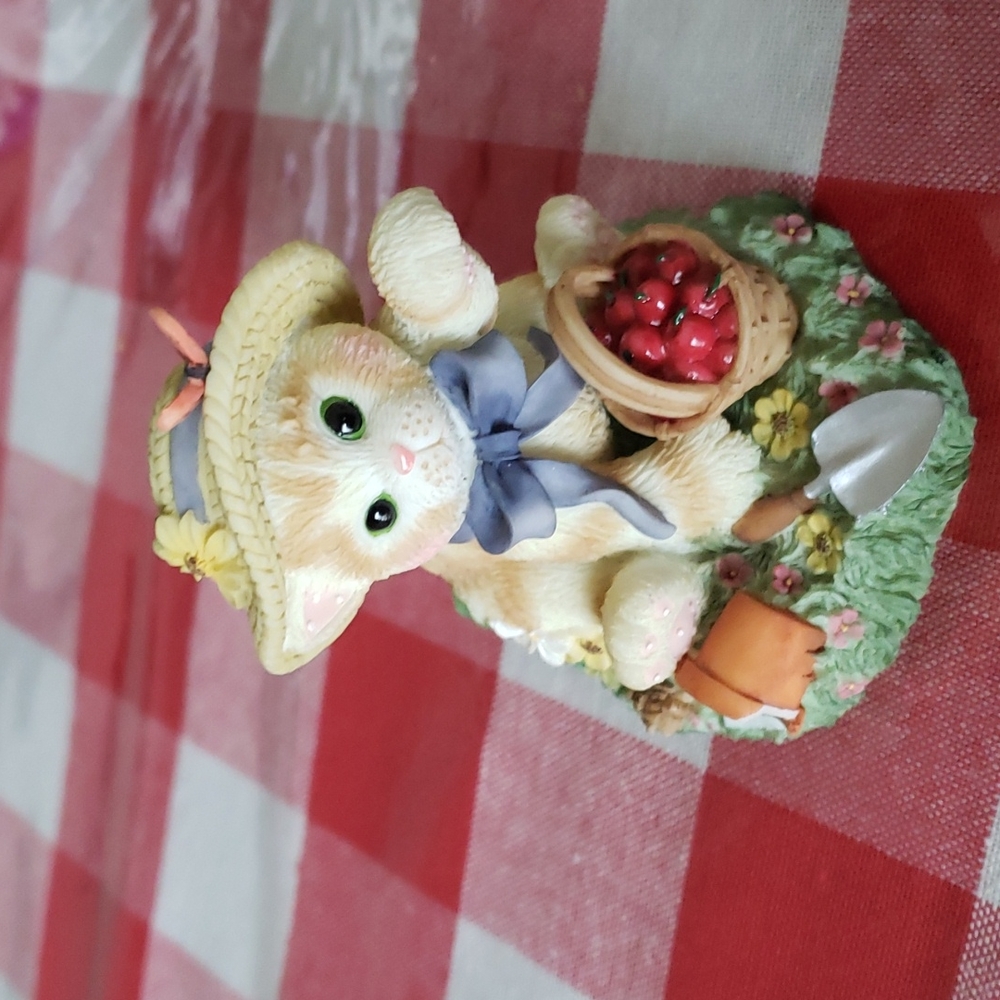 2000 Enesco Calico Kittens